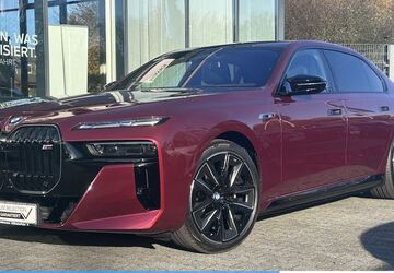 BMW i7 1.247 km 127.830 &euro; Mülheim 45472