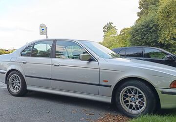 BMW 523 331.000 km 3.800 &euro; Dortmund 44145