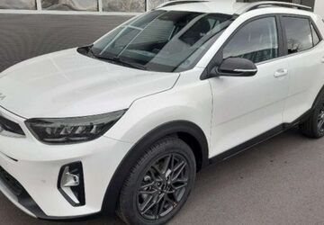 Kia Stonic 14.800 km 21.990 &euro; Landshut 84030