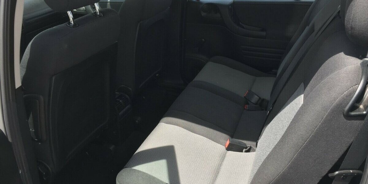 Opel Zafira Orig. 96000 km,PDC,7 Sitze,Tüv Neu! 96.000 km 2.990 &euro; Himmelkron 95502
