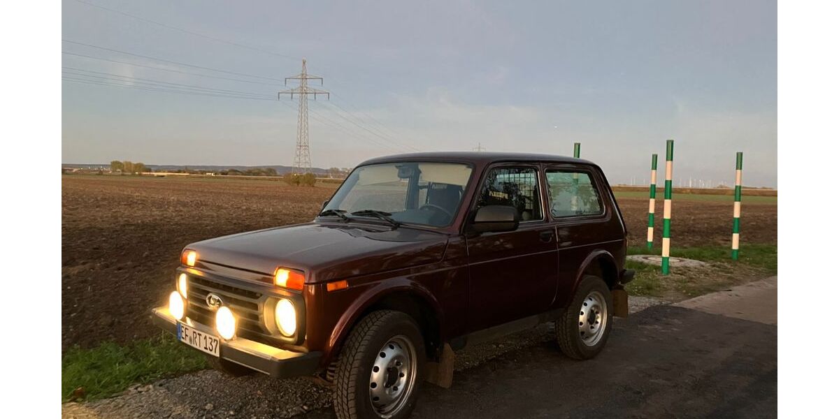 Lada Niva 29.000 km 12.500 &euro; Sömmerda 99610