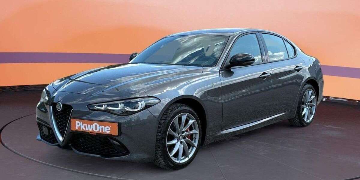 Alfa Romeo Giulia 30.700 km 28.760 &euro; Göppingen 73037