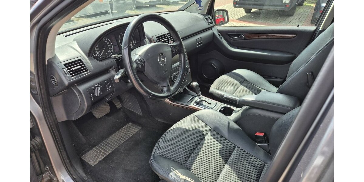 Mercedes-Benz A 150 Automatik, Klima 143.000 km 1.990 &euro; Rodgau 63110