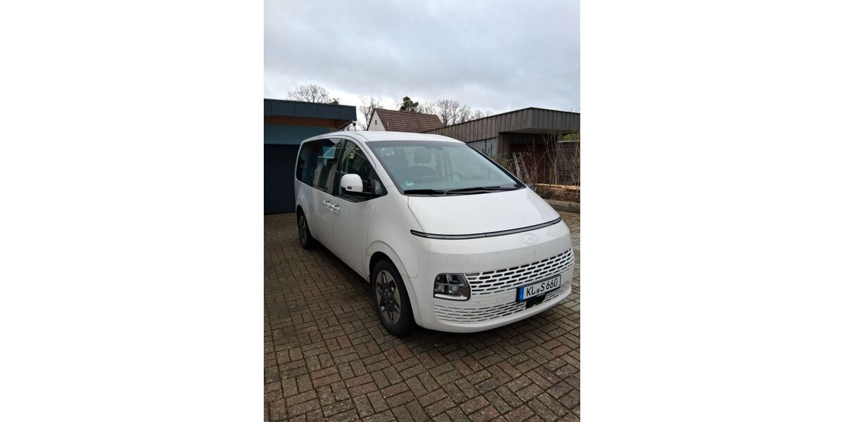 Hyundai STARIA 11.500 km 39.000 &euro; Kaiserslautern 67661