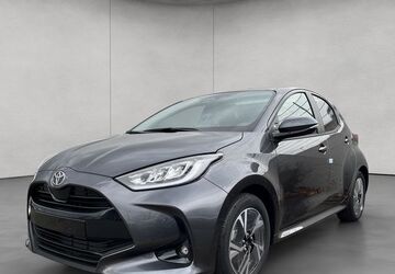 Toyota Yaris 3.000 km 25.690 &euro; Offenburg 77656