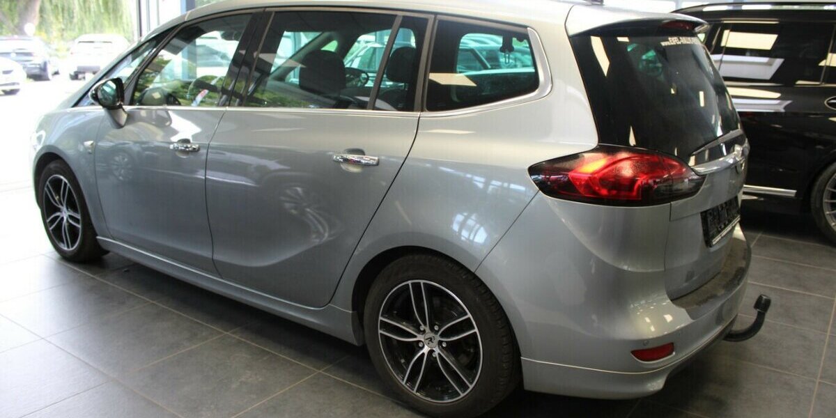 Opel Zafira Tourer 1.4 Turbo - 7-Sitzer - Panorama - AH 131.709 km 9.980 &euro; Euskirchen 53881