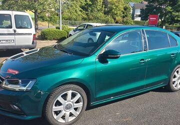 VW Jetta 122.000 km 9.200 &euro; Randersacker 97236