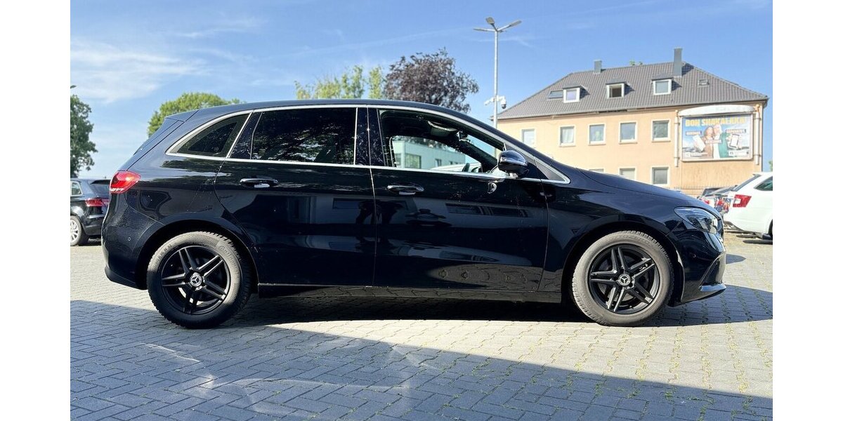Mercedes-Benz B 200 d Comand Online / Kamera / Teilleder / DAB 34.000 km 25.290 &euro; Mönchengladbach 41066
