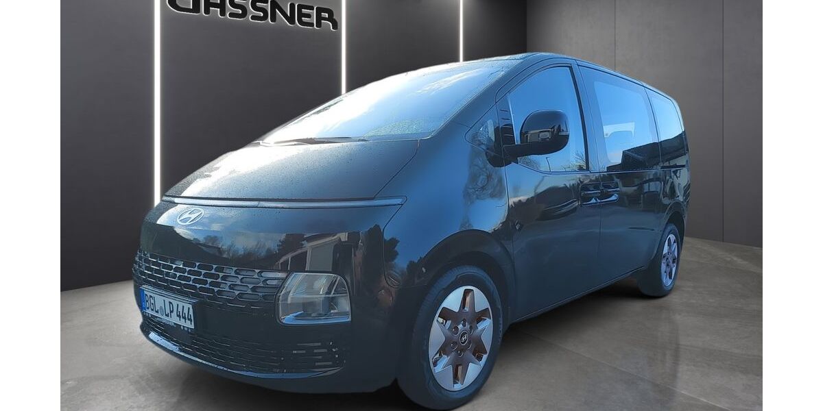 Hyundai STARIA 19.950 km 42.990 &euro; Rosenheim 83022