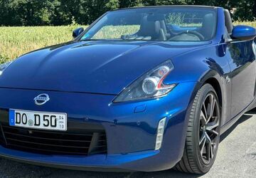 Nissan 370Z 63.300 km 28.999 &euro; Dortmund 44265