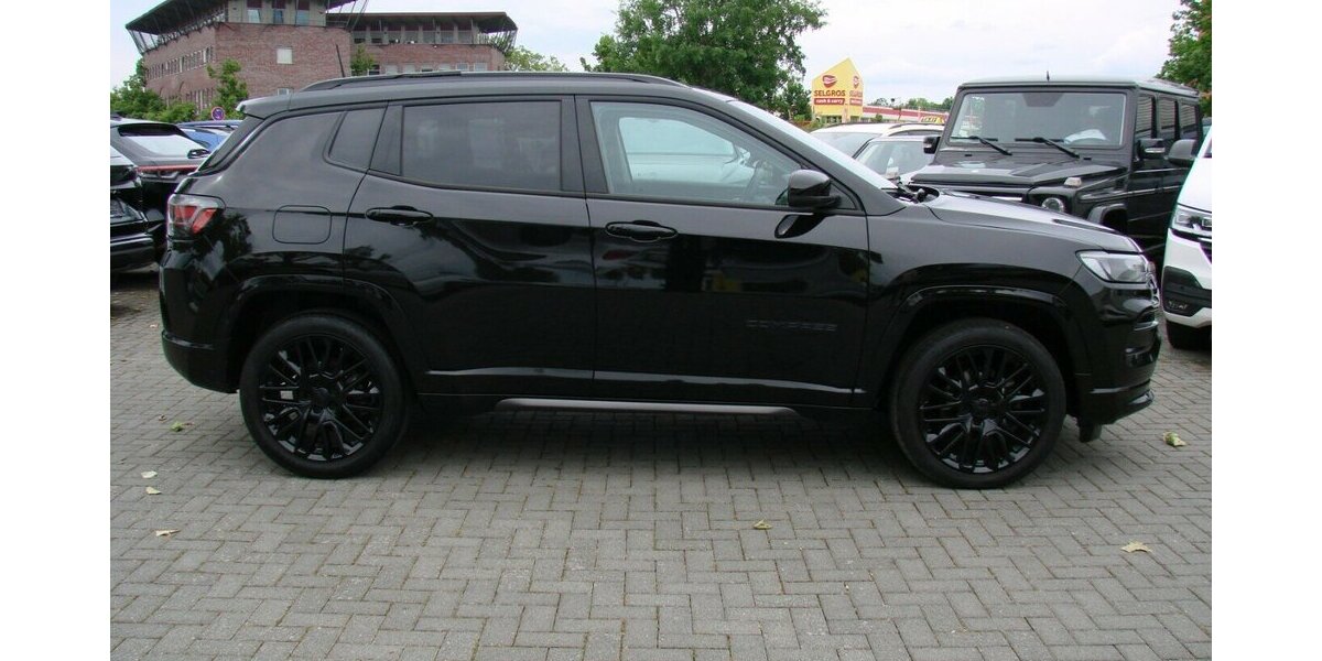 Jeep Compass 1.5 Red-Edition Mild-Hybrid ACC LED Kamera 29.532 km 23.980 &euro; Falkensee 14612