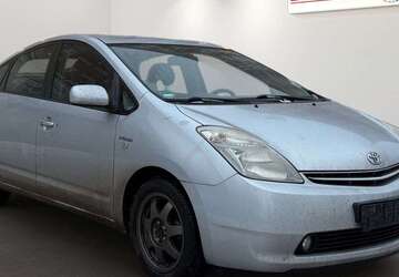 Toyota Prius 270.332 km 3.699 &euro; Berlin 12681