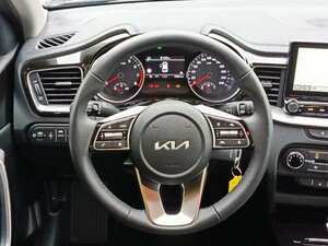 Kia Ceed SW / ceed SW CEED SW 1.5T 140 DCT7 VISION STD 19.056 km 22.990 &euro; Höhenkirchen-Siegertsbrun 85635