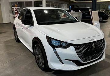 Peugeot e-208 2.000 km 33.000 &euro; Pforzheim 75177