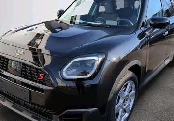 Mini Countryman S All4 2.020 km 43.560 &euro; München 80788