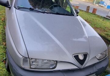 Alfa Romeo 146 94.195 km 799 &euro; Herborn 35745