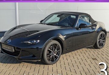Mazda MX-5 2.790 km 32.480 &euro; Hoyerswerda 02977