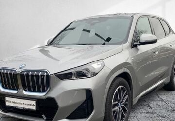 BMW iX1 3.038 km 38.866 &euro; Frankfurt 60314