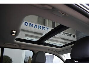 BMW 320d Touring Aut. Advantage Keyless PanoDach 29.807 km 32.995 &euro; Donauwörth 86609