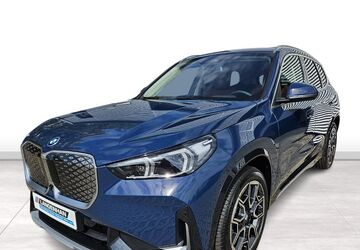 BMW iX1 1.900 km 45.612 &euro; Jena 07745