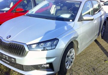 Skoda Fabia 3.200 km 18.990 &euro; Rostock 18069