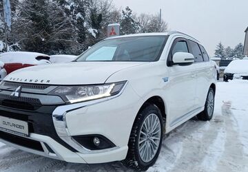 Mitsubishi Plug-in Hybrid Outlander 42.100 km 23.490 &euro; Moorrege 25436