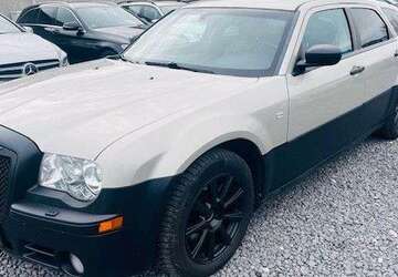 Chrysler 300C 175.000 km 7.990 &euro; Griesheim 64347