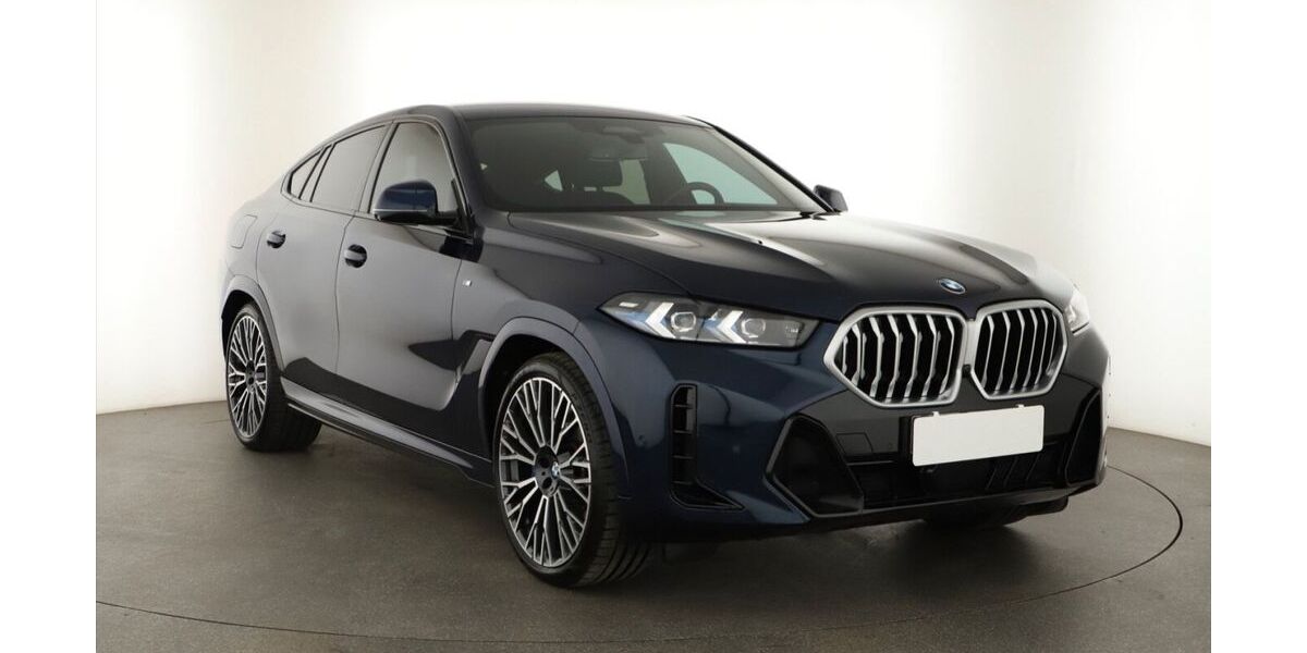 BMW X6 21.325 km 82.705 &euro; Praha 