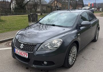 Suzuki Kizashi 248.300 km 4.750 &euro; Maulburg 79689