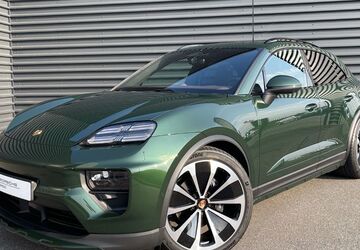 Porsche Macan 7.990 km 97.750 &euro; Papendorf 18059