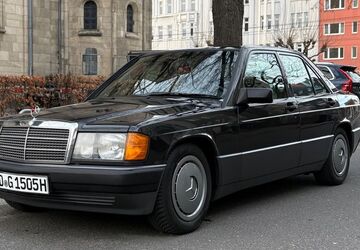 Mercedes-Benz 190 222.000 km 6.200 &euro; Düsseldorf 40545