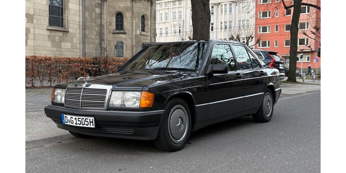 Mercedes-Benz 190 222.000 km 6.200 &euro; Düsseldorf 40545