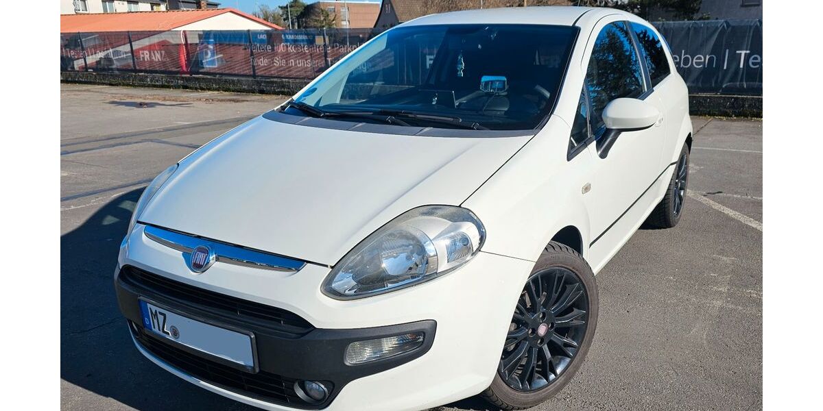 Fiat Punto Evo 136.000 km 3.900 &euro; Mainz 55120