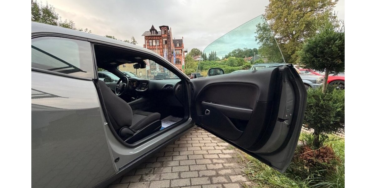 Dodge Challenger 108.000 km 21.500 &euro; Rudolstadt 07407
