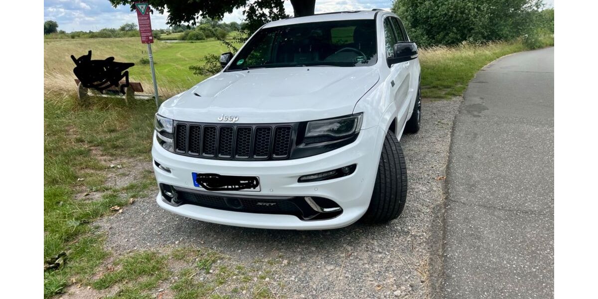 Jeep Grand Cherokee 127.300 km 33.500 &euro; Blender 27337