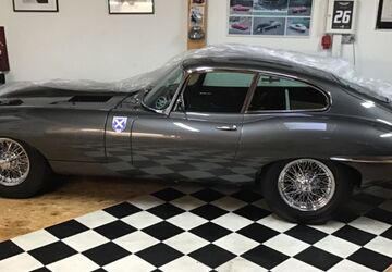 Jaguar E-Type 9.999.999 km 299.000 &euro; Brühl 50321