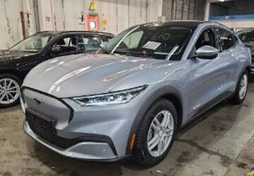 Ford Mustang Mach-E 79.243 km 24.950 &euro; Krefeld 47805