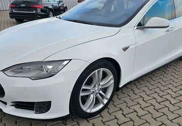 Tesla Model S 135.938 km 18.500 &euro; Linden bei Giessen 35440