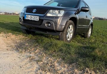 Suzuki Grand Vitara 129.000 km 8.600 &euro; Krefeld 47805