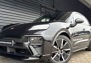 Porsche Macan 9.900 km 122.939 &euro; Ettlingen 76275