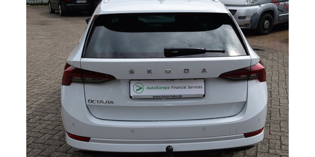 Skoda Octavia Combi 2,0 TDI DSG Style Matrix*AHK*ACC 109.200 km 19.980 &euro; Rastede 26160