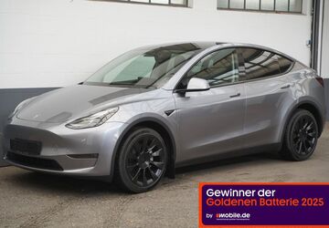 Tesla Model Y 15.225 km 39.950 &euro; Mönchengladbach 41236