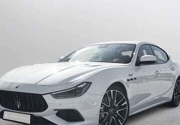 Maserati Ghibli 22.100 km 102.900 &euro; Kürnach 97273