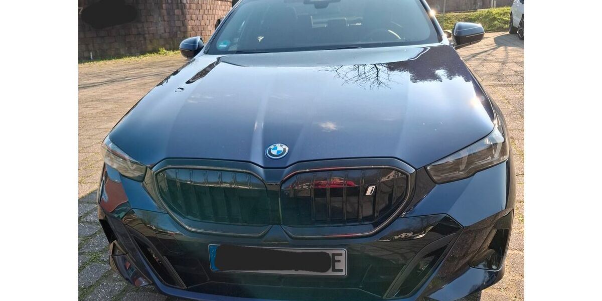 BMW i5 8.700 km 63.900 &euro; Weinheim , Bergstr 69469