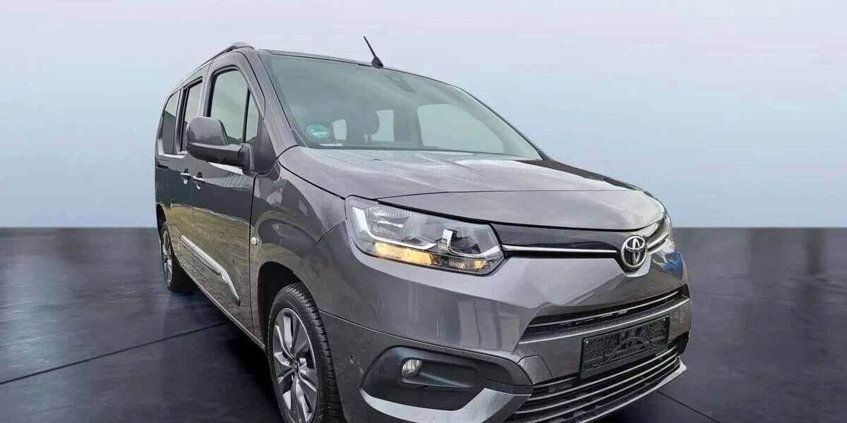 Toyota Proace 72.100 km 16.999 &euro; Gelsenkirchen 45897