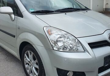 Toyota Corolla Verso 186.000 km 5.900 &euro; Essen 45147