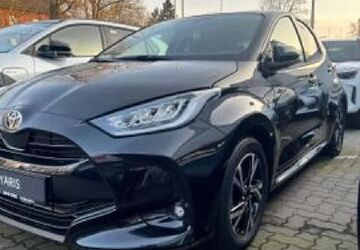 Toyota Yaris 2.500 km 27.950 &euro; Bremerhaven 27580