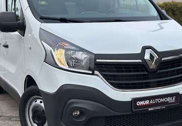 Renault Trafic 83.500 km 17.950 &euro; München 81245