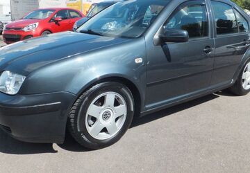 VW Bora 247.000 km 1.950 &euro; Würzburg 97076