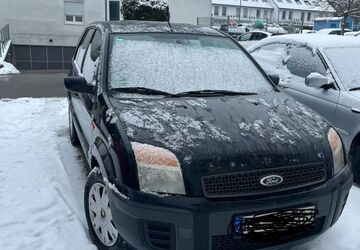 Ford Fusion 184.000 km 2.100 &euro; Backnang 71522